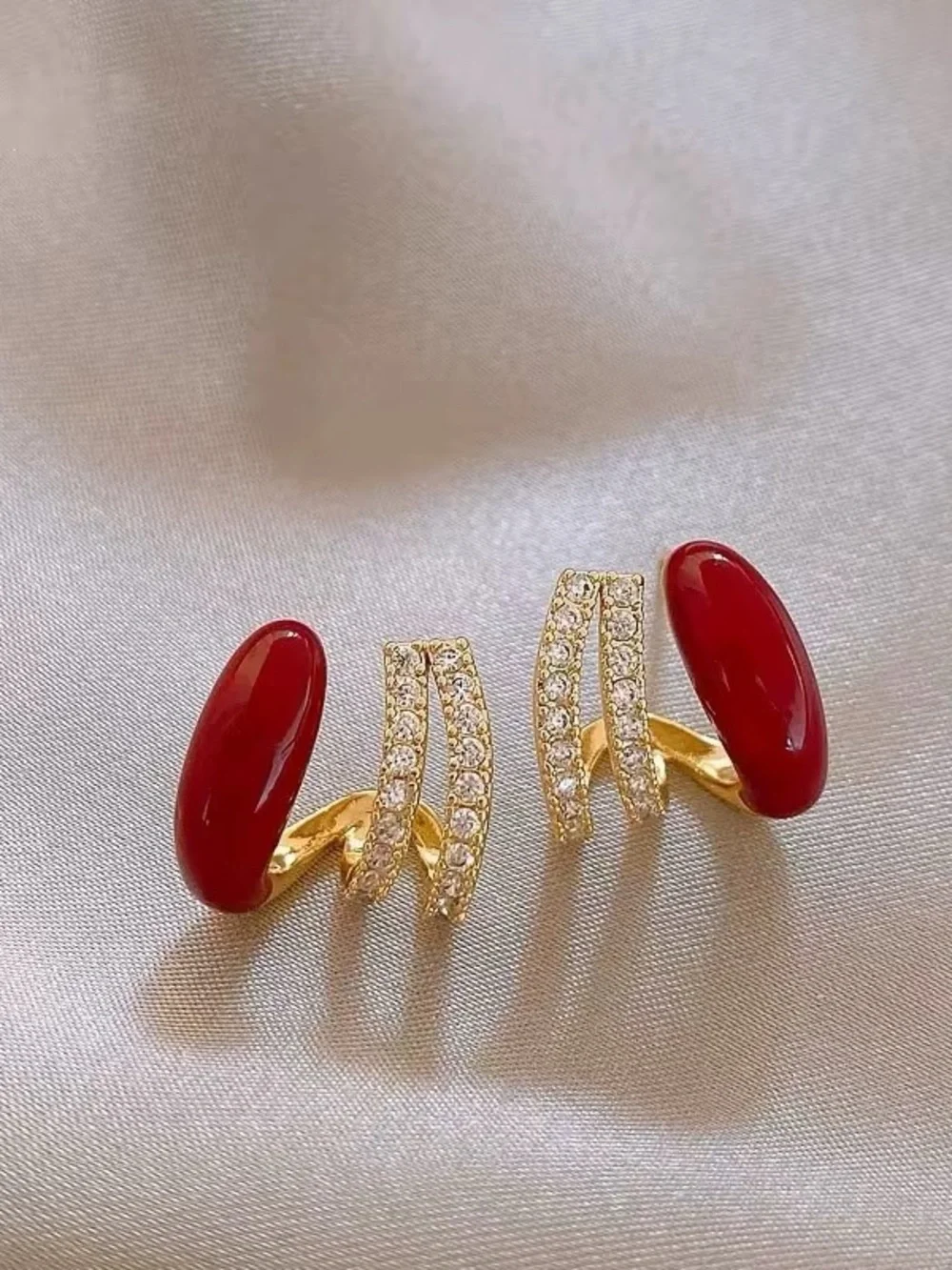 *** New Trendy Gold-Plated Red Enamel & Crystal Double-Bar Earrings